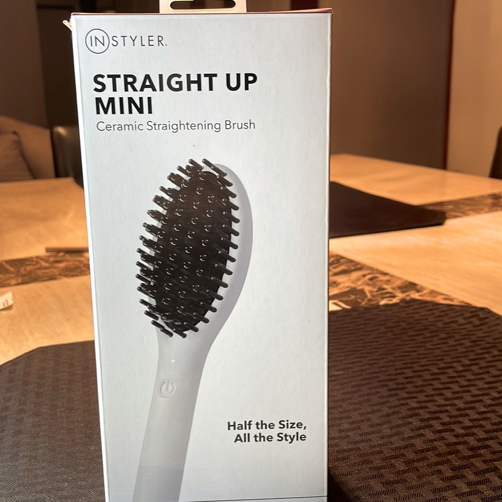 Ceramic Straightening Brush